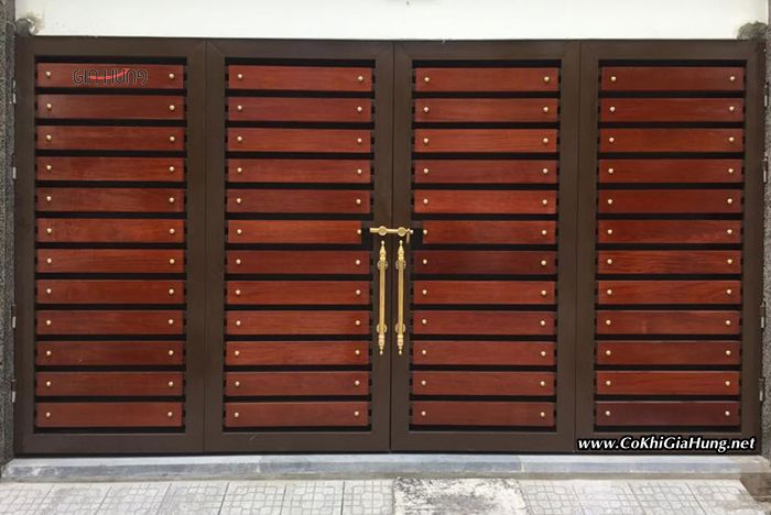 Cửa sắt 4 cánh long an