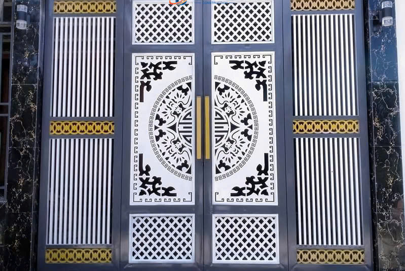 Cửa cổng sắt 4 cánh